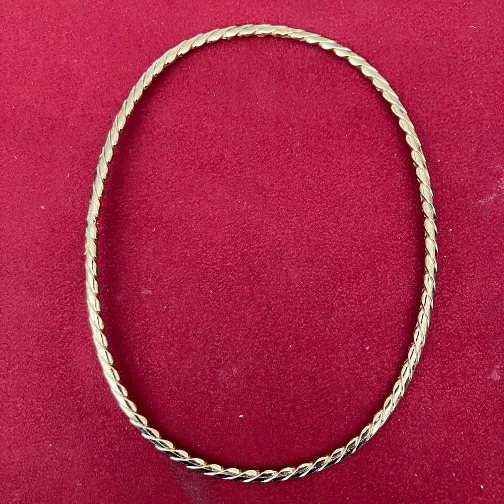 Gold plated hat band for cowboy hat